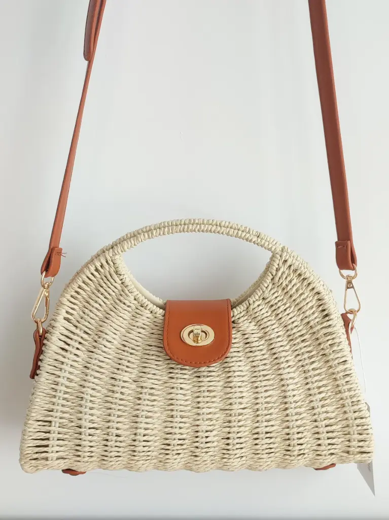 [45750] Bolso caja ratan