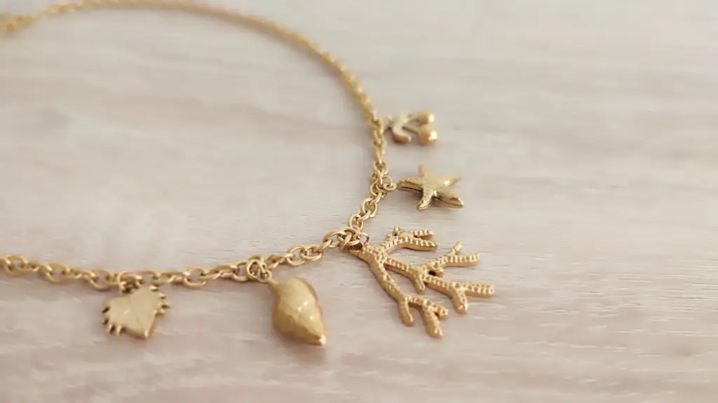 [3150] Collar Coral dorado