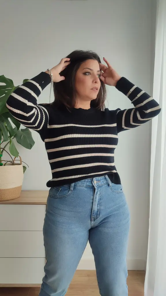 [8400000025211] Jersey Rayas