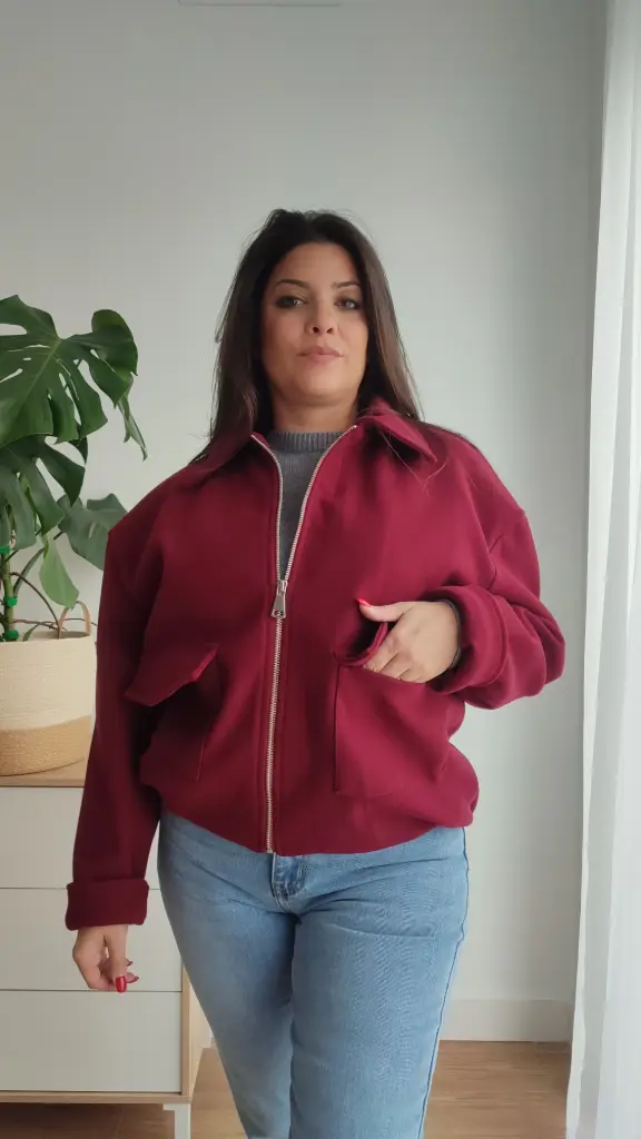 [8400000025691] Cazadora paño burdeos