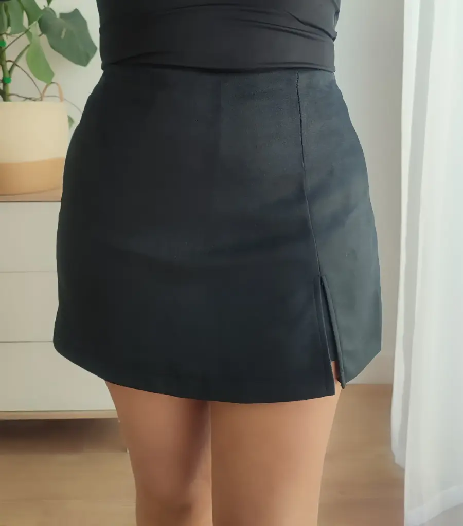 [8400000081062] Falda pantalón ante