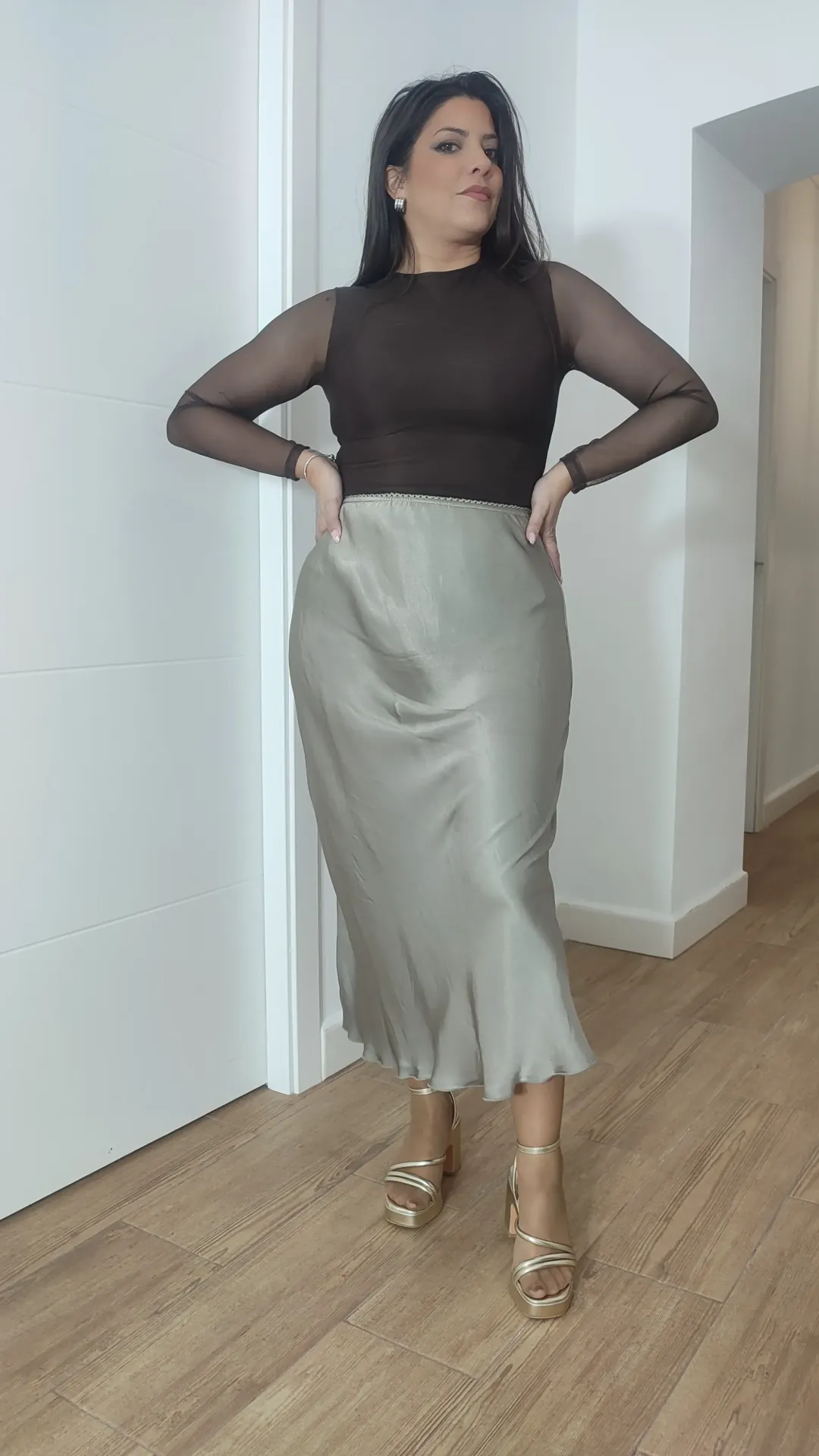 [91259] Falda Satinada Champagne