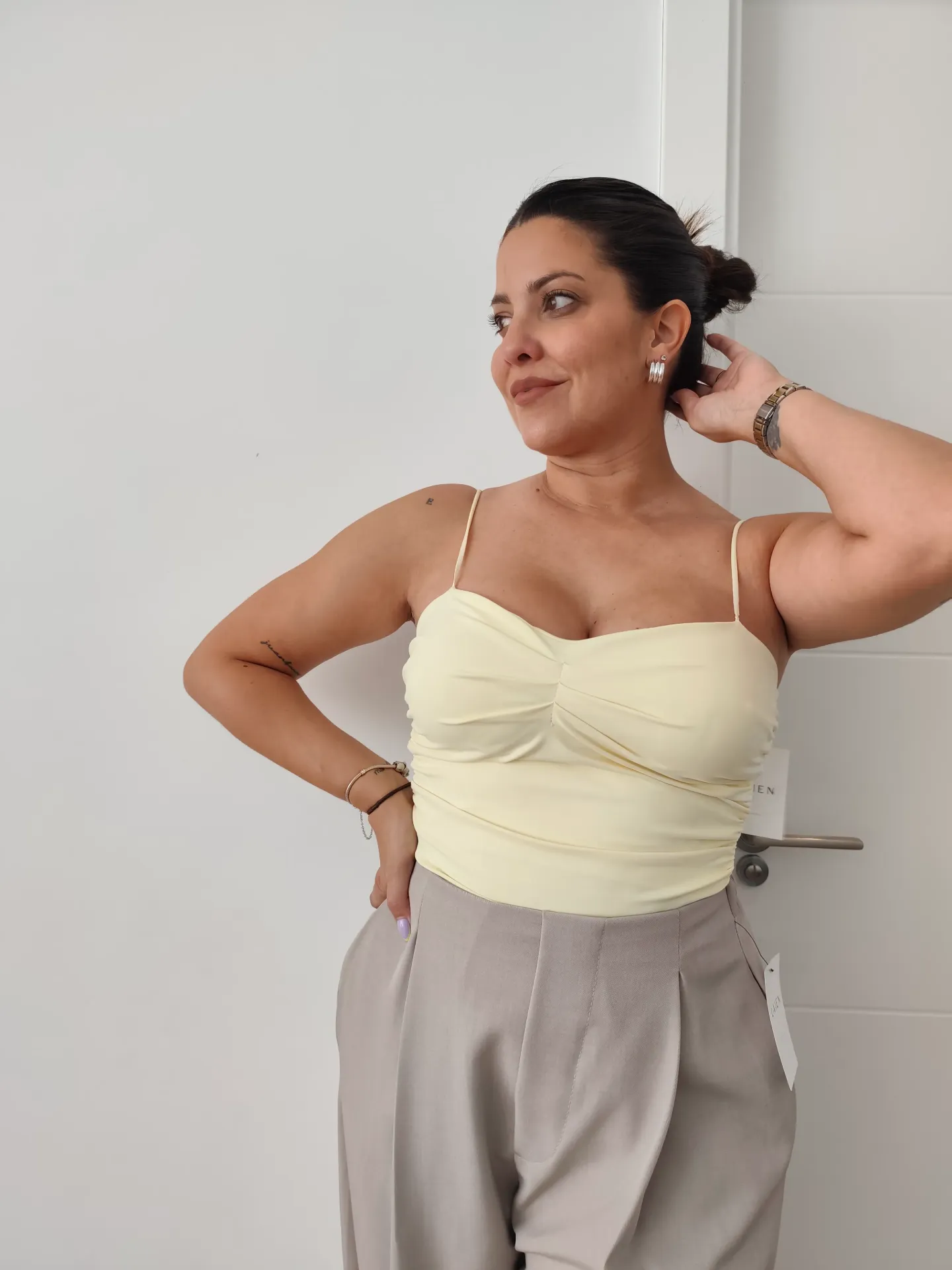 Body tirantes amarillo
